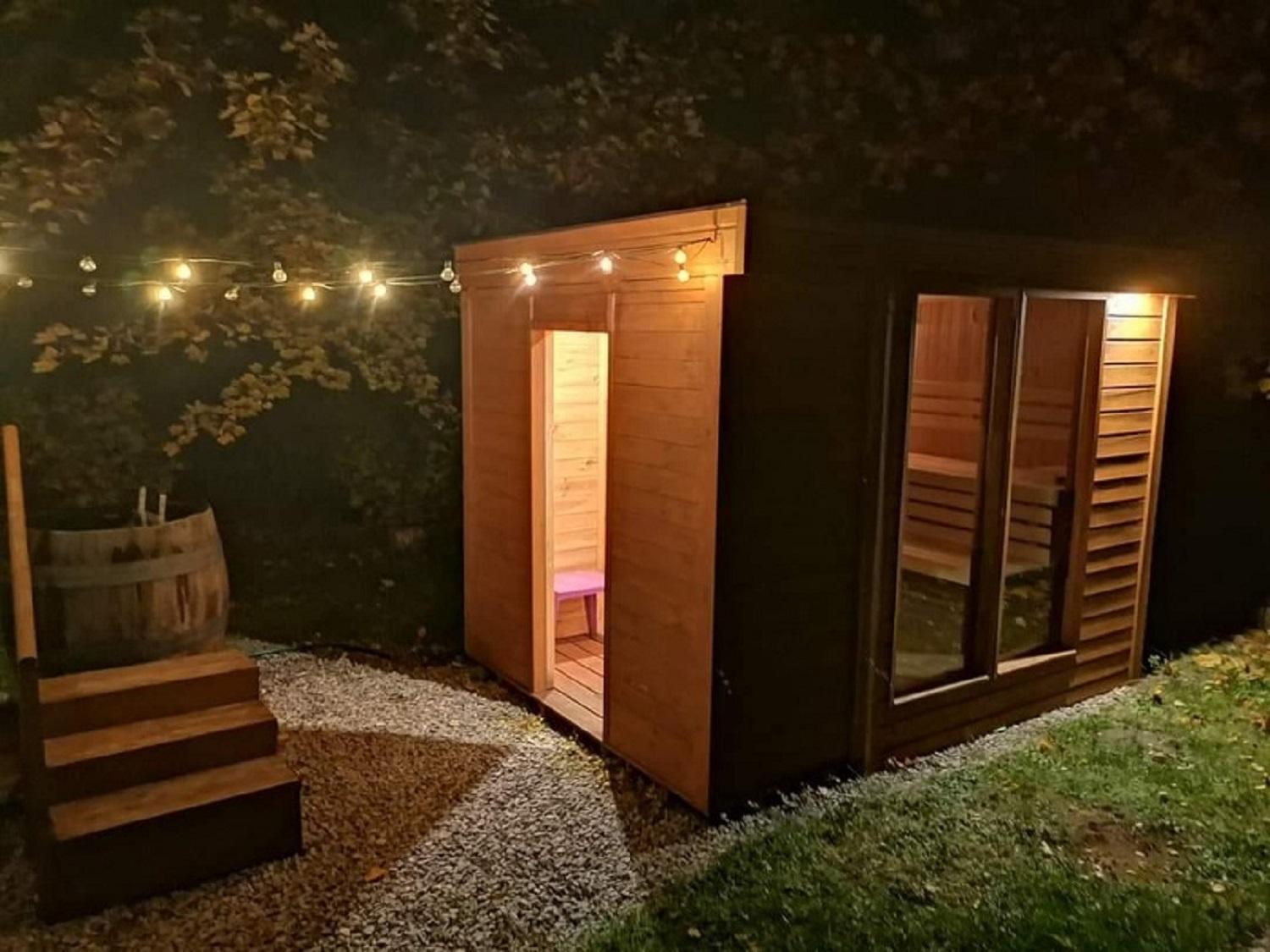 Dziki Zakatek Piskornia Dom Z Sauna מראה חיצוני תמונה